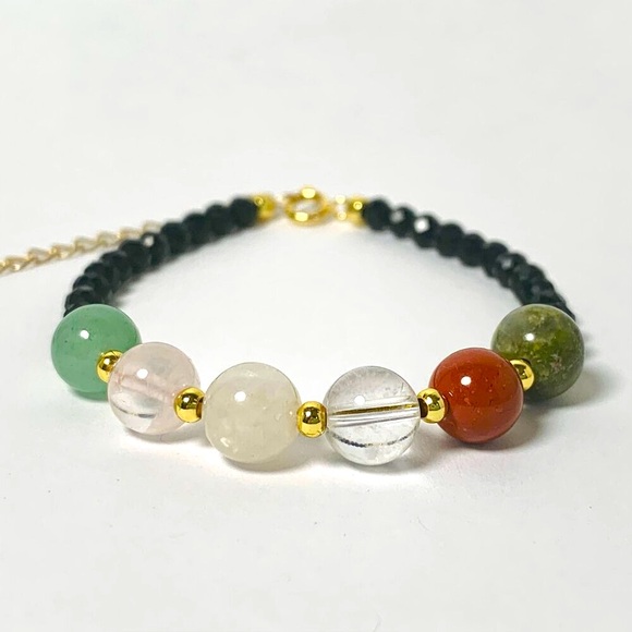 Cancer Crystal Bracelet - Handcrafted Natural Crystal 12 Constellation Bracelet - Picture 3 of 9